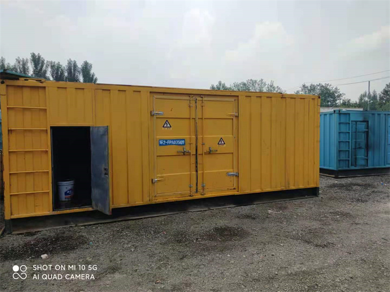 城区200KW柴油发电机组需要配备什么型号的电缆线？